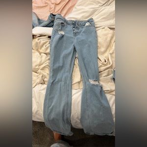 Flare, button up jeans!